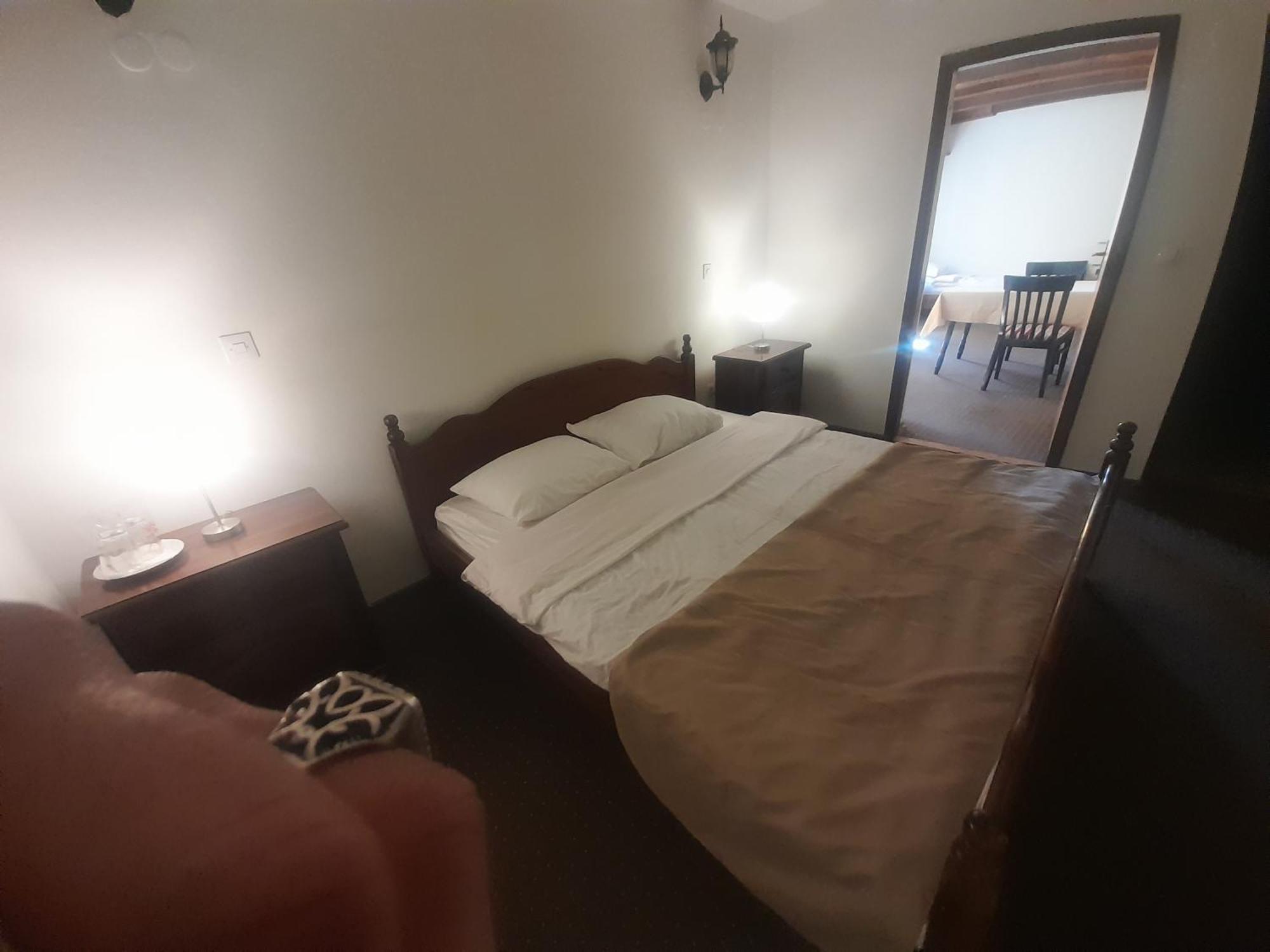 Teuta Palace Dom Faletici Hotel Sarajevo Bagian luar foto