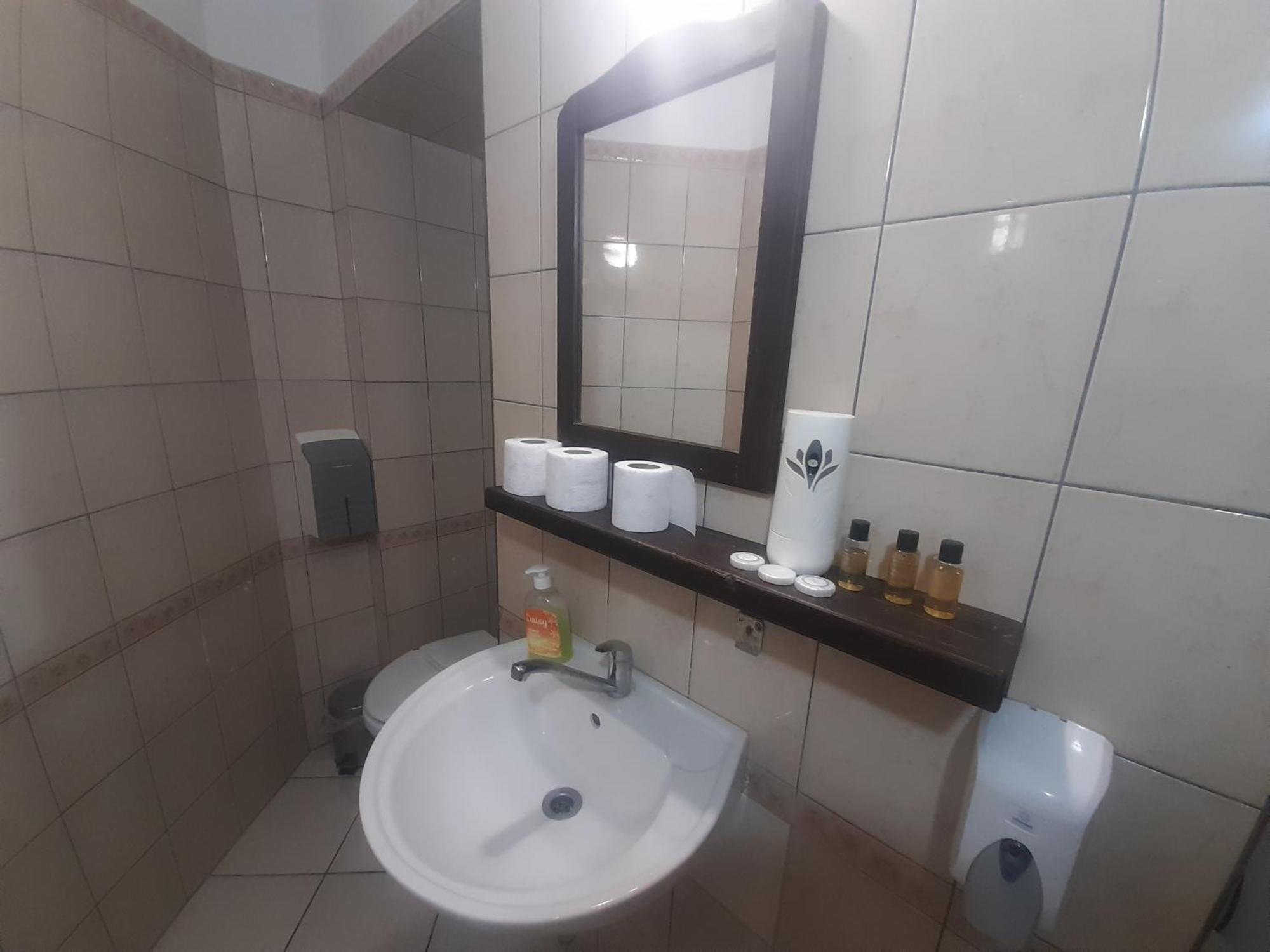 Teuta Palace Dom Faletici Hotel Sarajevo Bagian luar foto